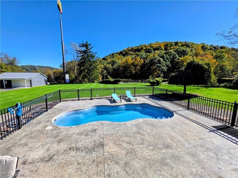 1337 Dennis Way, Toronto, OH 43964 Photo 3