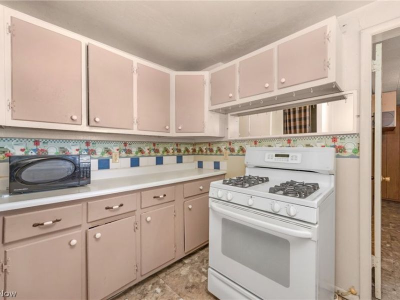 650 Irving Park Boulevard , Sheffield, OH 44054 Photo 18