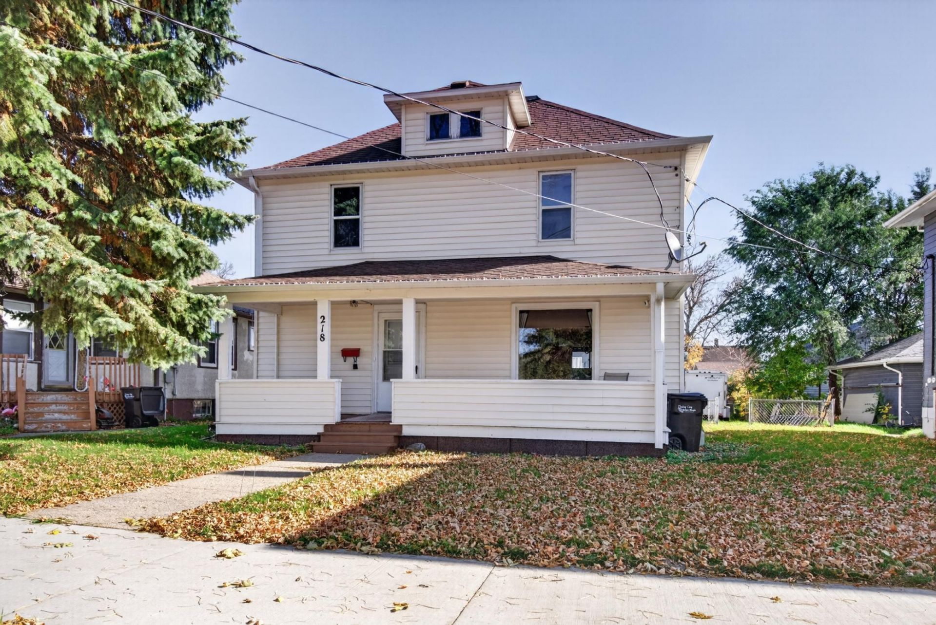 218 7th Avenue NW primary photo