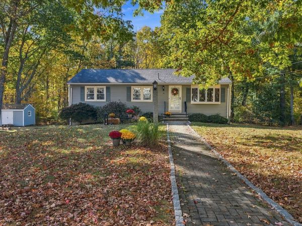 10 Overbrook Rd, Middleton, MA 01949