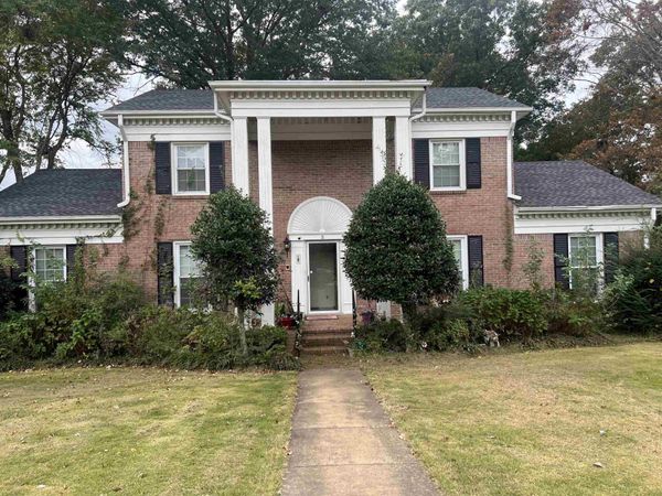 5 MARRYVILLE CV, Jackson, TN 38301