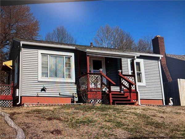 935 Ohio Street , Zanesville, OH 43701