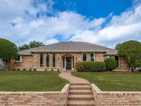 1909 Chestnut Hill Lane, Richardson, TX 75082