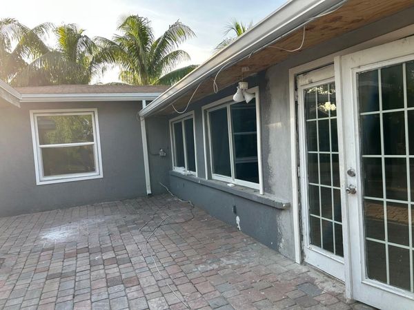 221 NW 40TH Street, Deerfield Beach, FL 33064