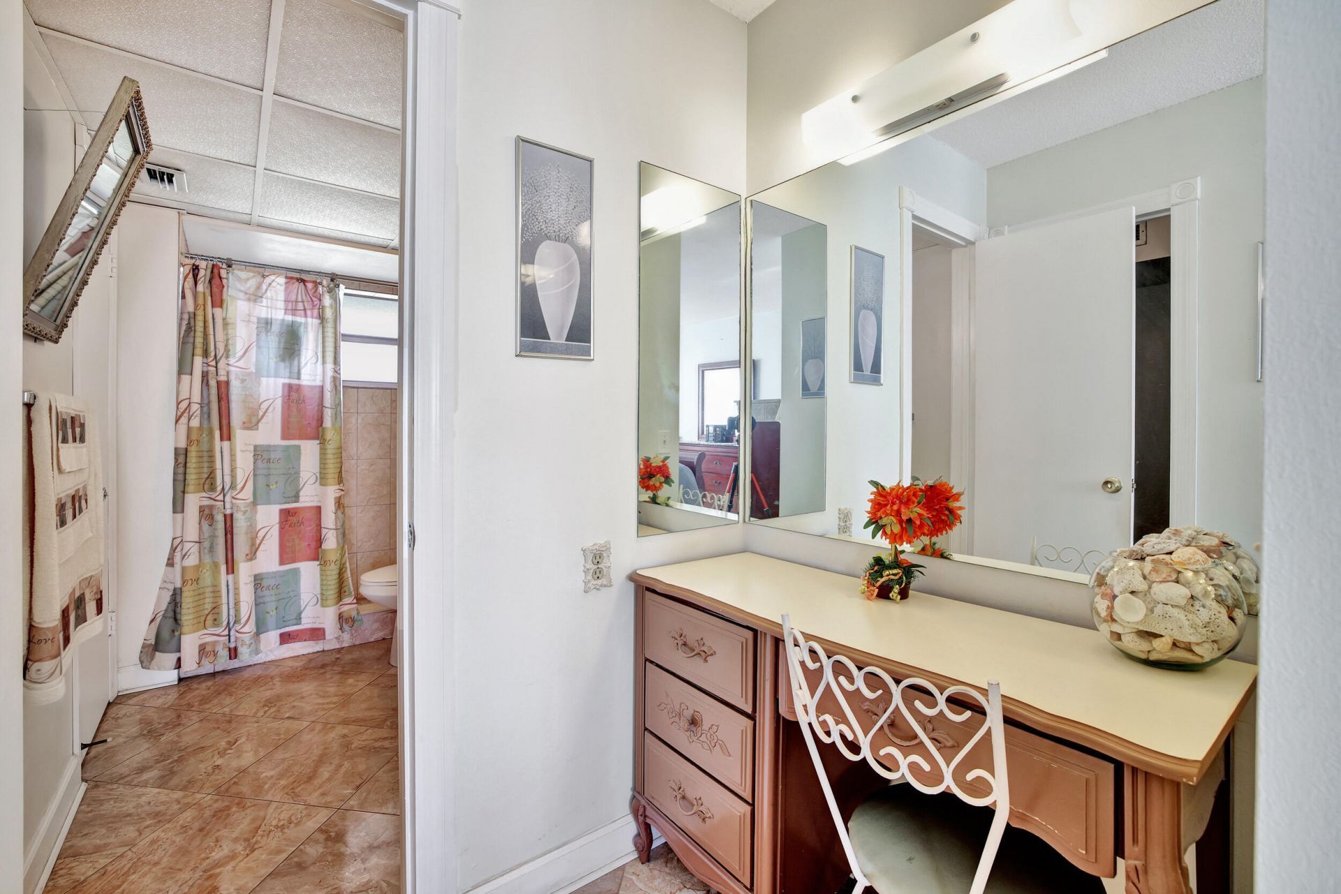 2800 NW 47th Terrace, Unit 203B, Lauderdale Lakes, FL 33313 Photo