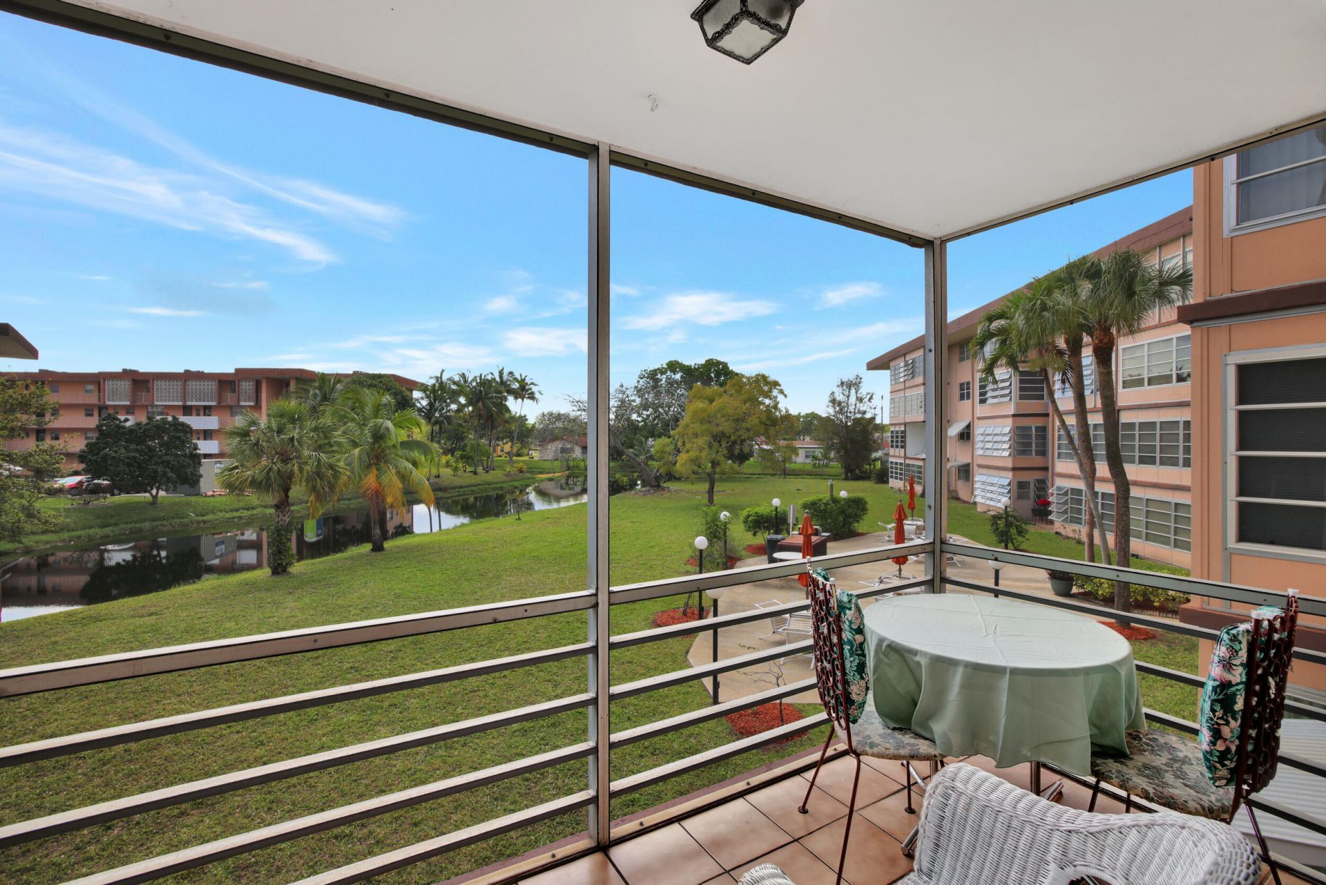 2800 NW 47th Terrace, Unit 203B, Lauderdale Lakes, FL 33313 Photo