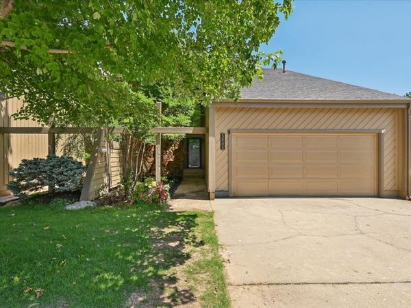 5804 S Atlanta Avenue S, Unit 2, Tulsa, OK 74105