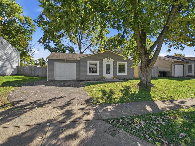 8445 Silverbell Avenue, Galloway, OH 43119 Photo 3