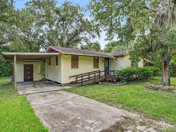 3015 STRAWBERRY LANE , LAKELAND, FL 33801