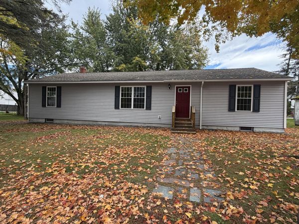 10 Silver Street, Fairfield, ME 04937