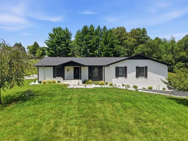 237 S Fork Rd , Sparta, TN 38583