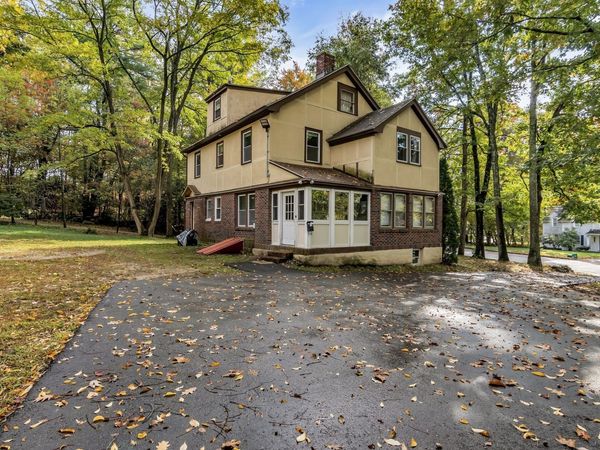 560 Salisbury, Worcester, MA 01609