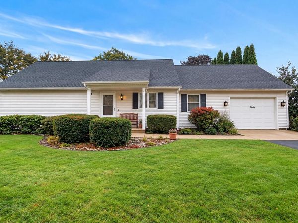 12 LINDEN CIRCLE, Jefferson, WI 53549