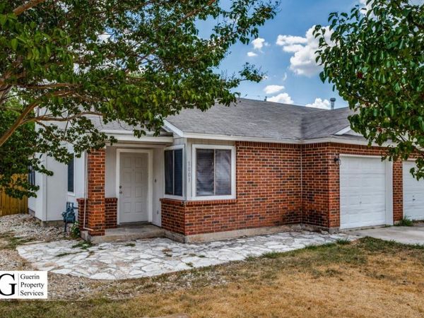1003 Hyridge ST, Round Rock, TX 78664