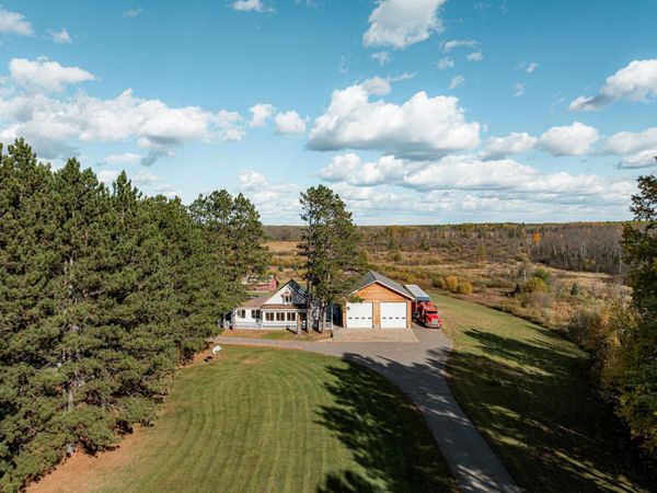 2700 Elliot's Lake Road, Eveleth, MN 55734