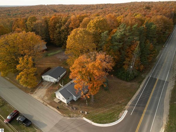 5981 Croy Lake Road, NE, Mancelona, MI 49659