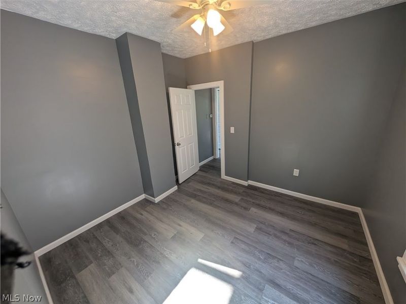 144 W Bridge Street , Elyria, OH 44035 Photo 11