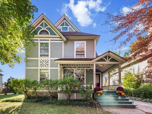 321 Madison Avenue SE, Grand Rapids, MI 49503