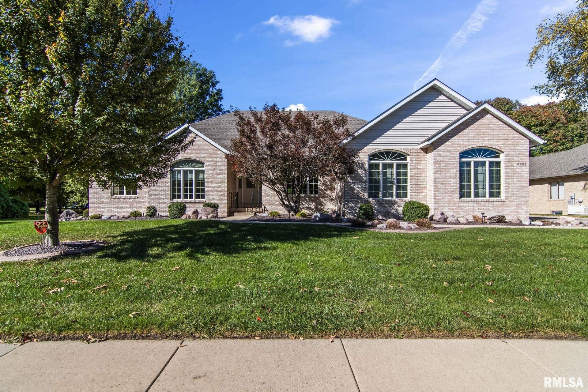 4905 Blackwolf Road, Springfield, IL 62711 Main Photo