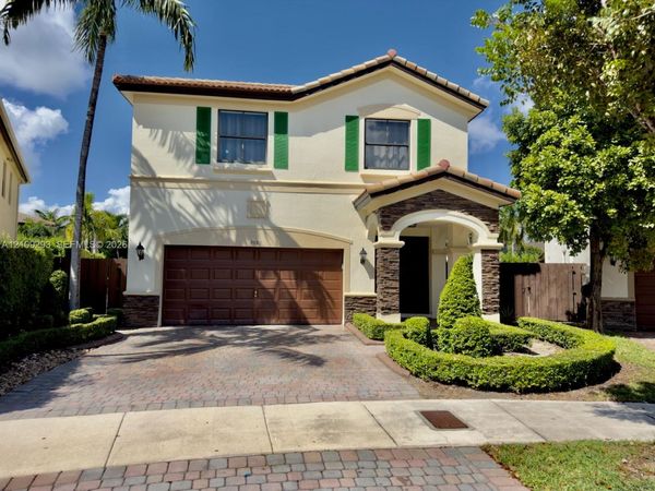 8880 NW 115th Ct , Doral, FL 33178