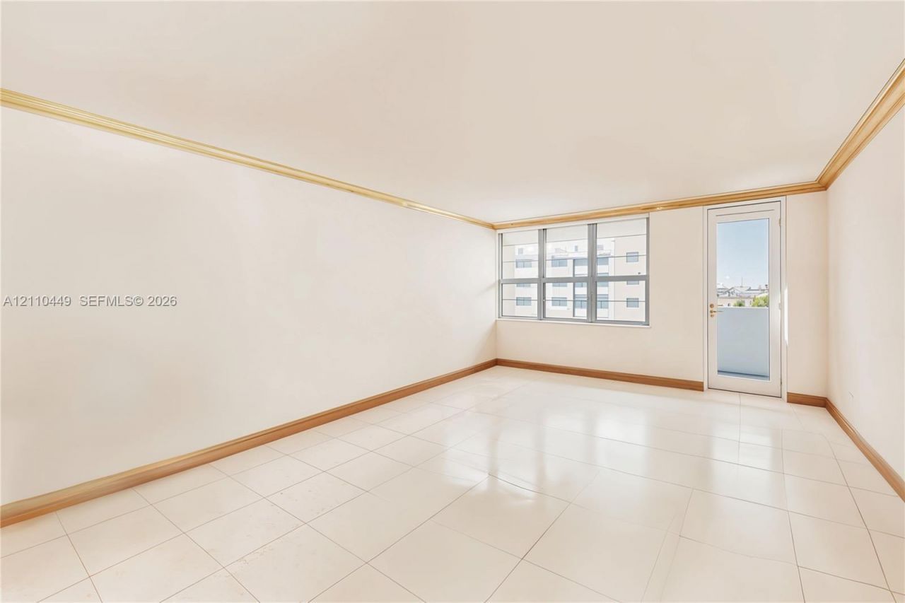 100 Lincoln Rd , Unit 811, Miami Beach, FL 33139 Photo