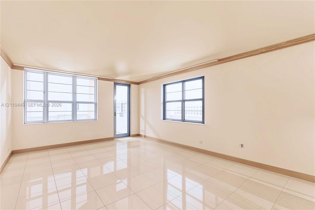 100 Lincoln Rd , Unit 811, Miami Beach, FL 33139 Photo
