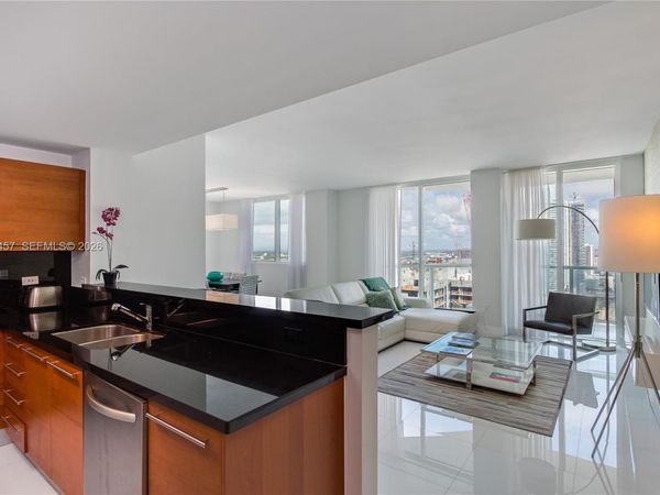 253 NE 2nd St , Unit 3702, Miami, FL 33132