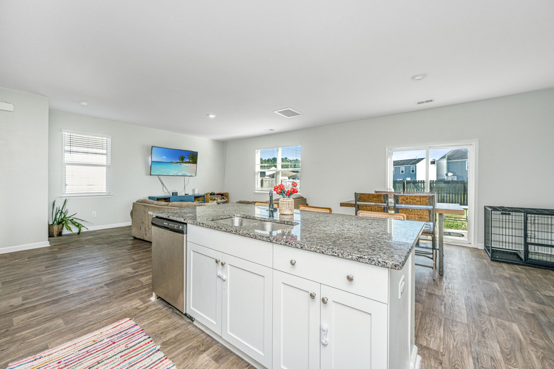 310 Mincy Street Photo 15
