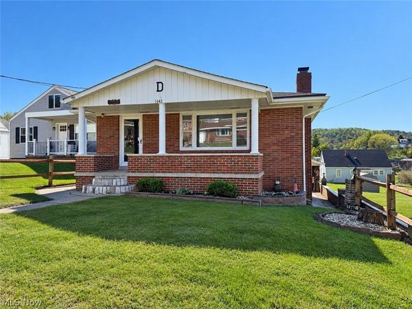 1442 Maple Avenue , Bellaire, OH 43906