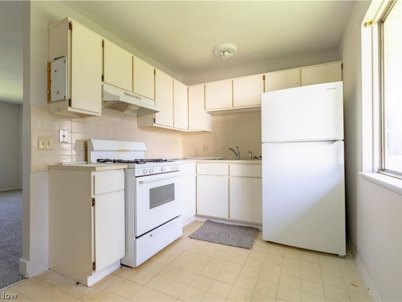 227 Pershing Avenue NW, Massillon, OH 44646 Photo 10