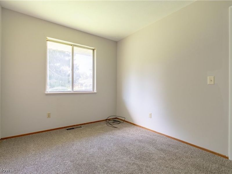 227 Pershing Avenue NW, Massillon, OH 44646 Photo 12