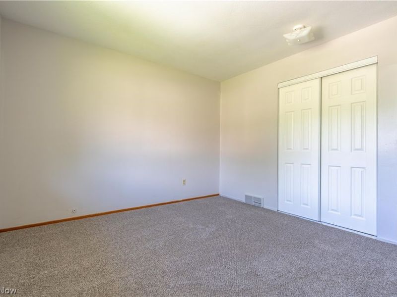 227 Pershing Avenue NW, Massillon, OH 44646 Photo 16