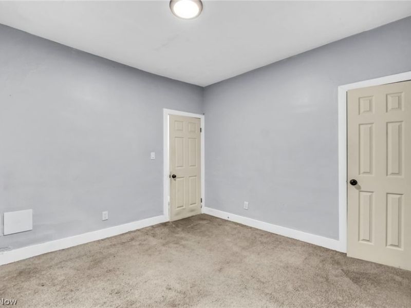 981 Thornhill Drive, East Cleveland, OH 44108 Photo 16