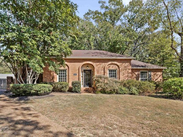 6228 LOCHLEVIN CV, Memphis, TN 38119