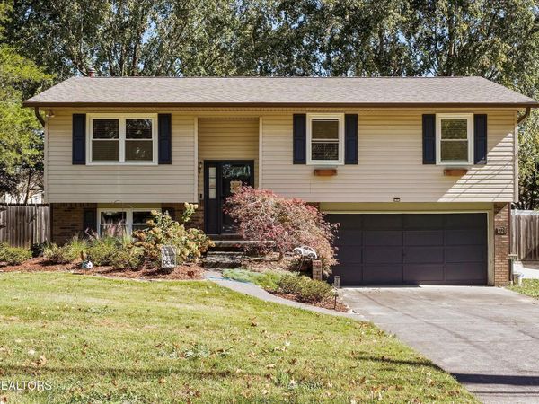 1720 Campfire Drive, Knoxville, TN 37931