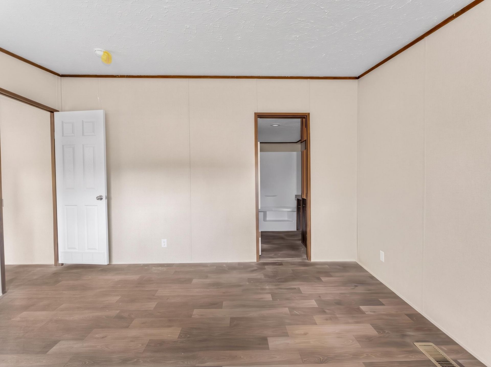 277 Blackbay Road Photo 17