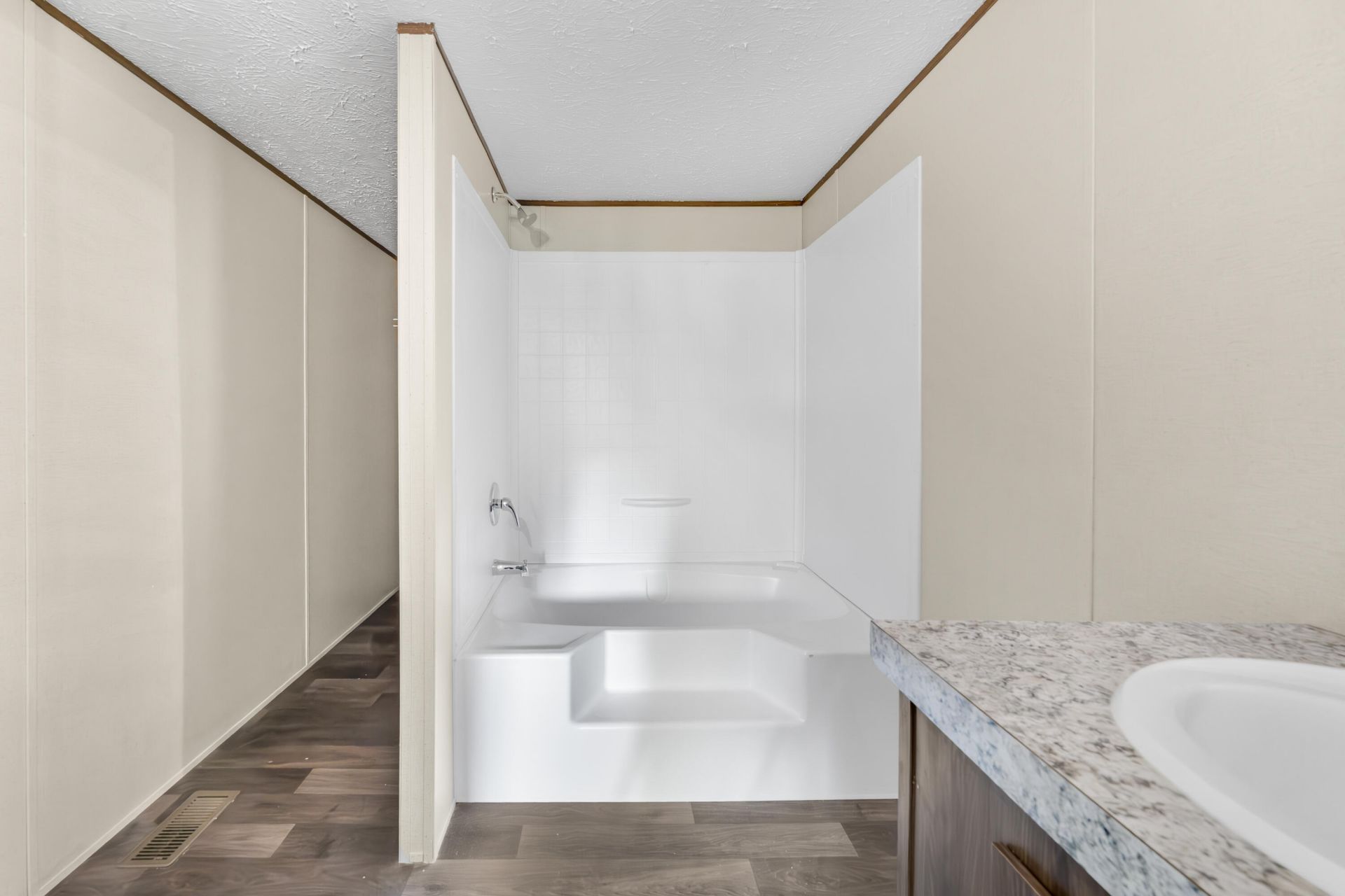 277 Blackbay Road Photo 18