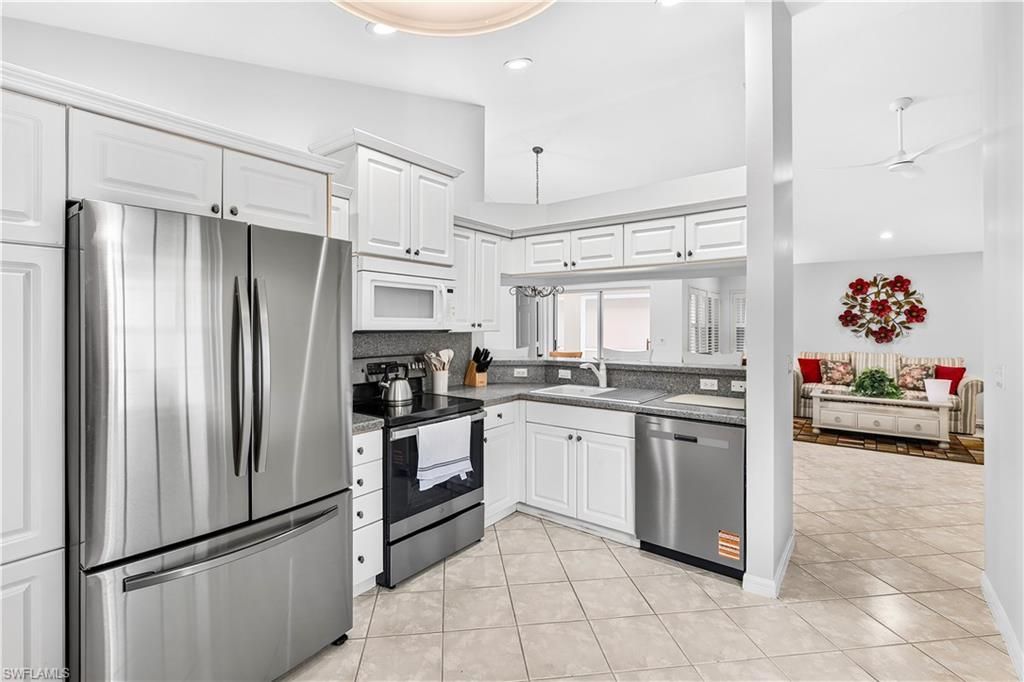 8920 Cascades Isle Blvd, Estero, FL 33928 Photo