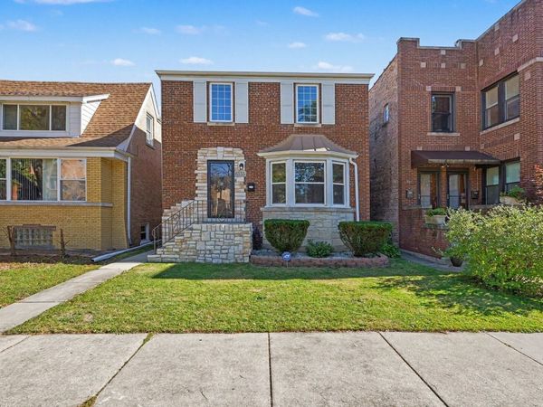 6155 N Meade Avenue , Chicago, IL 60646