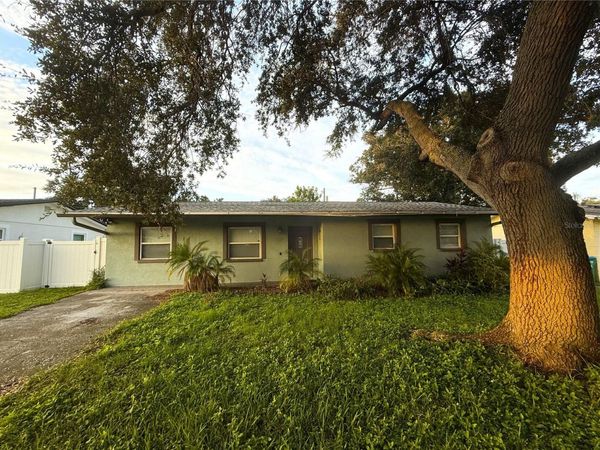 11083 VALENCIA AVENUE , SEMINOLE, FL 33772
