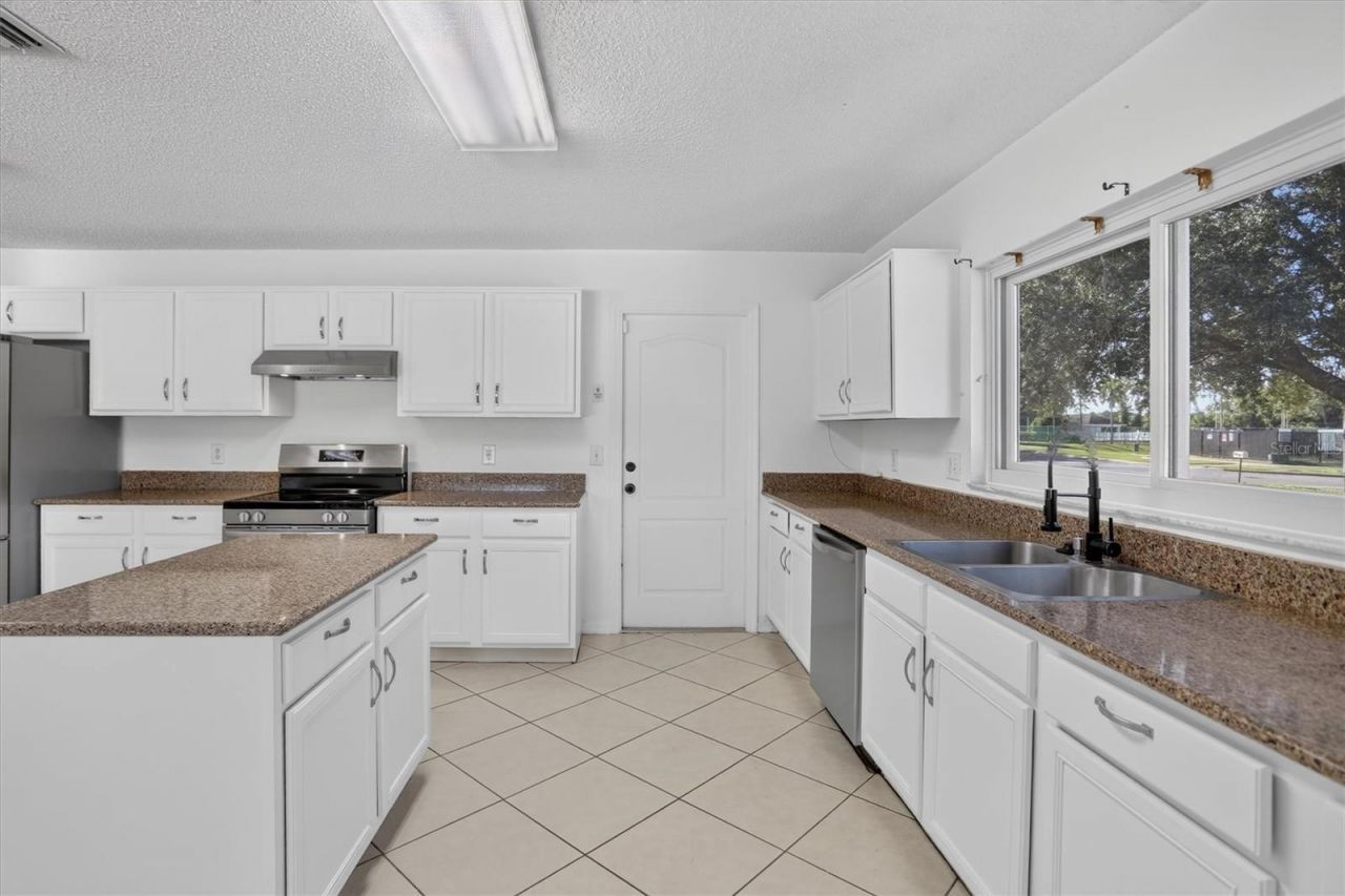 1254 N Ridge Boulevard, Clermont, FL 34711 Photo