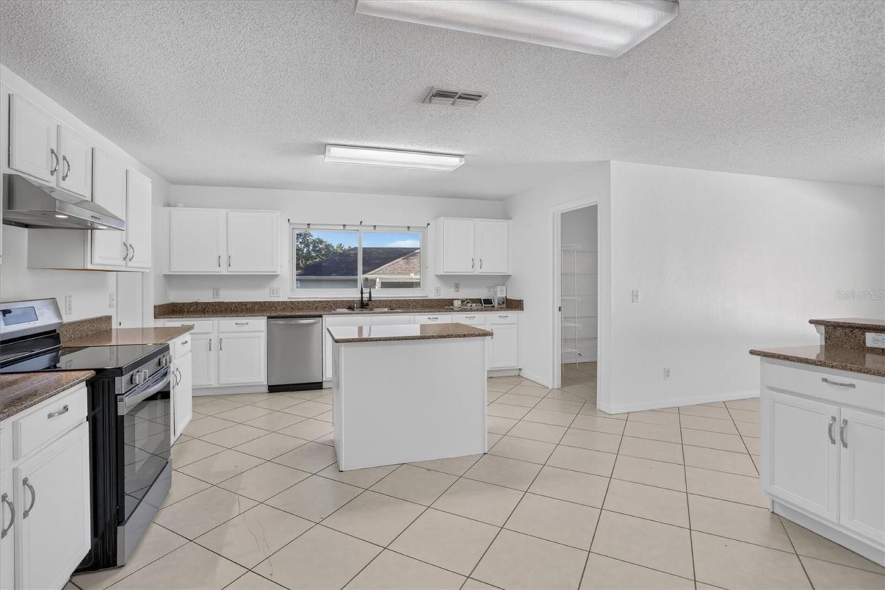 1254 N Ridge Boulevard, Clermont, FL 34711 Photo