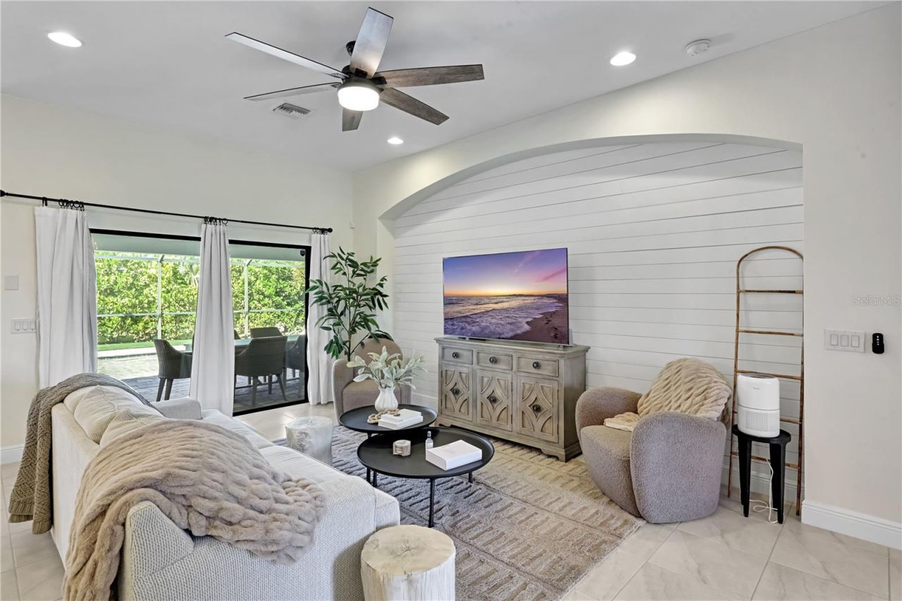 4934 Agualinda Boulevard , Cape Coral, FL 33914 Photo