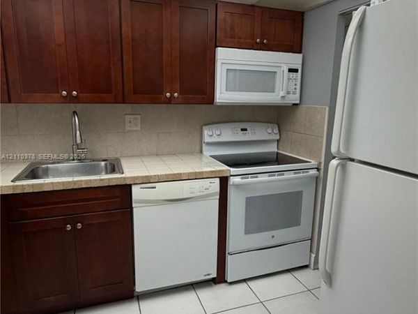 7911 N Colony Cir N , Unit 104, Tamarac, FL 33321