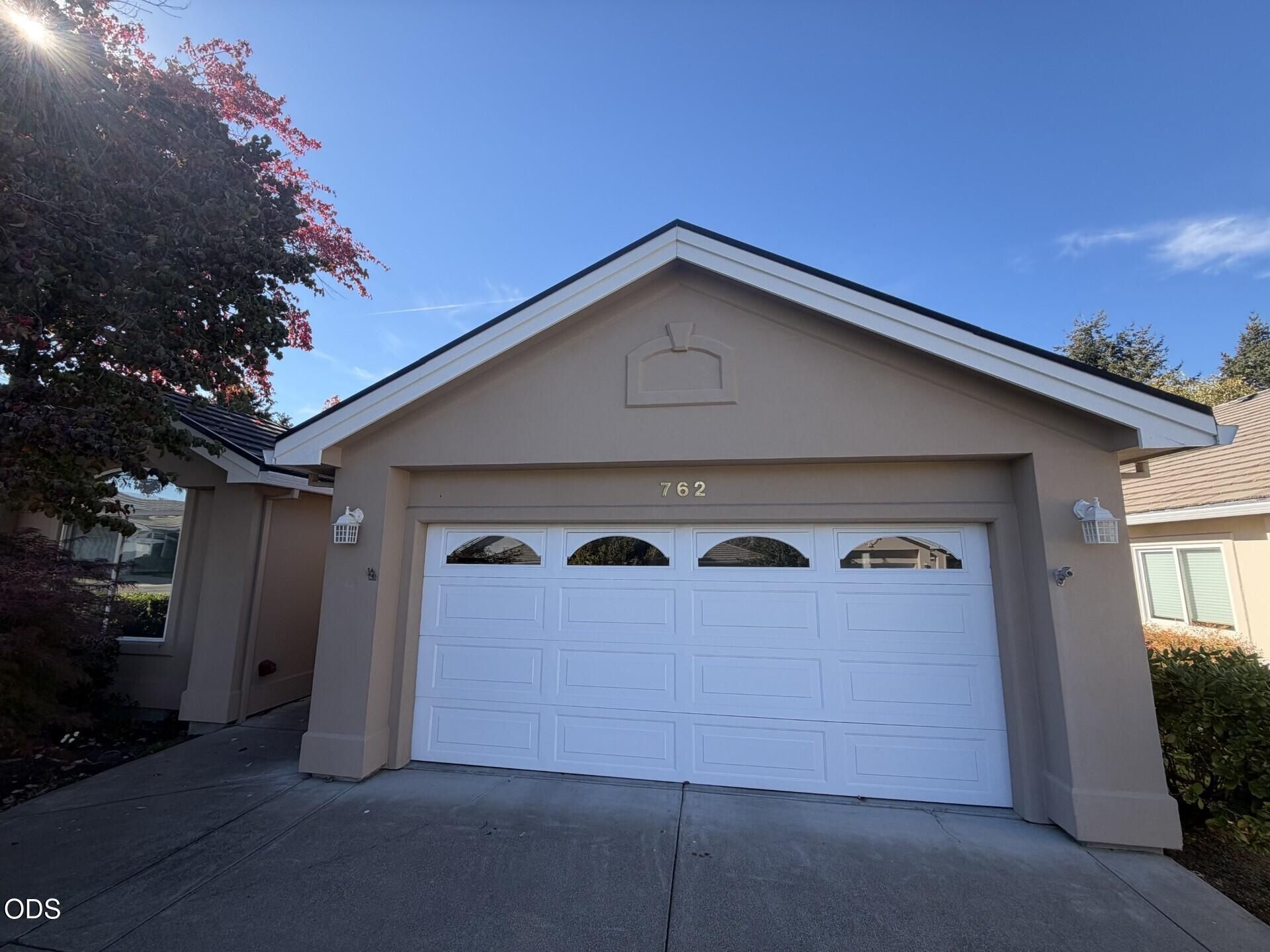 762 Fernwood Drive, Medford, OR 97504 Main Photo