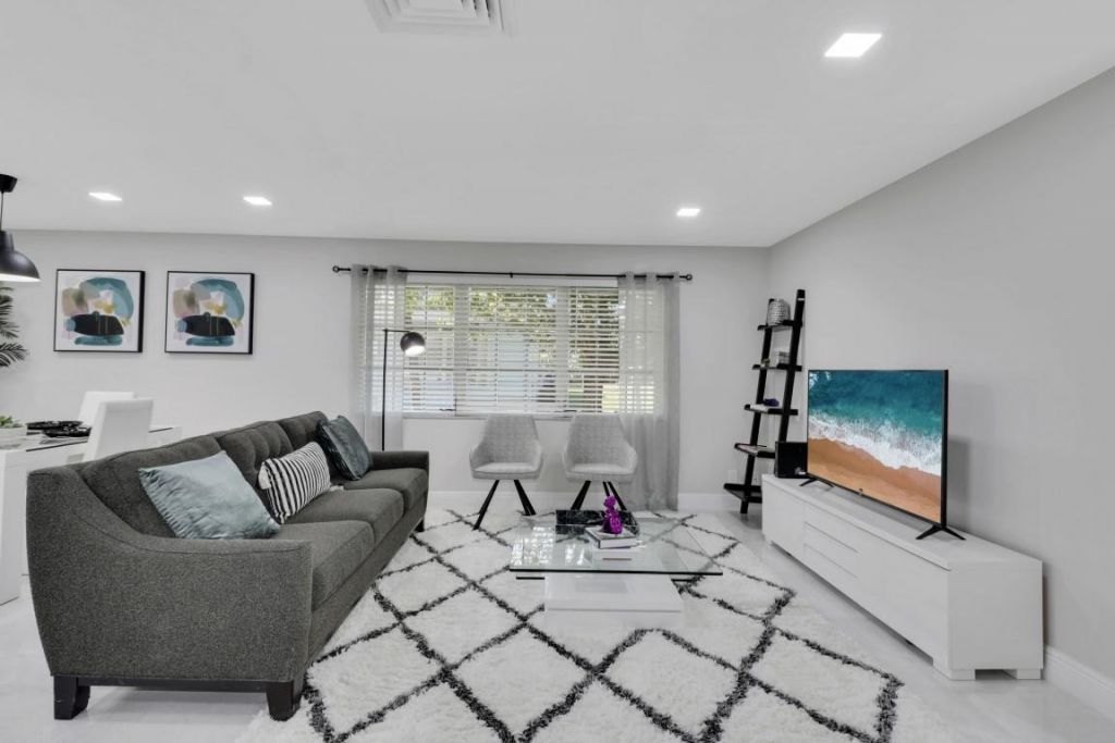 3218 SE 11th Street, Unit A, Pompano Beach, FL 33062 Photo