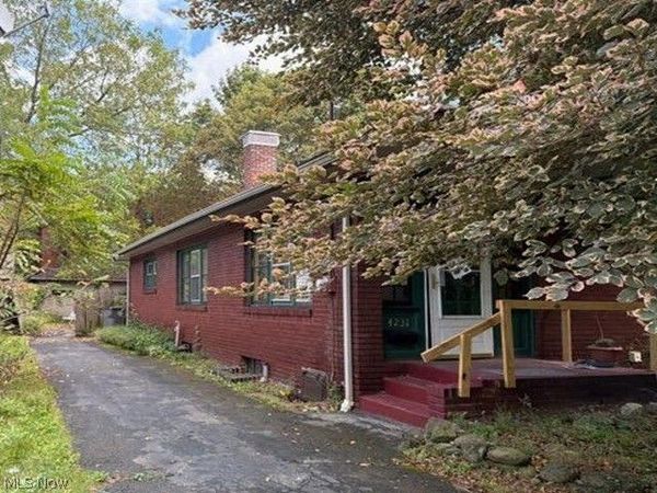 4231 Southern Boulevard , Youngstown, OH 44512