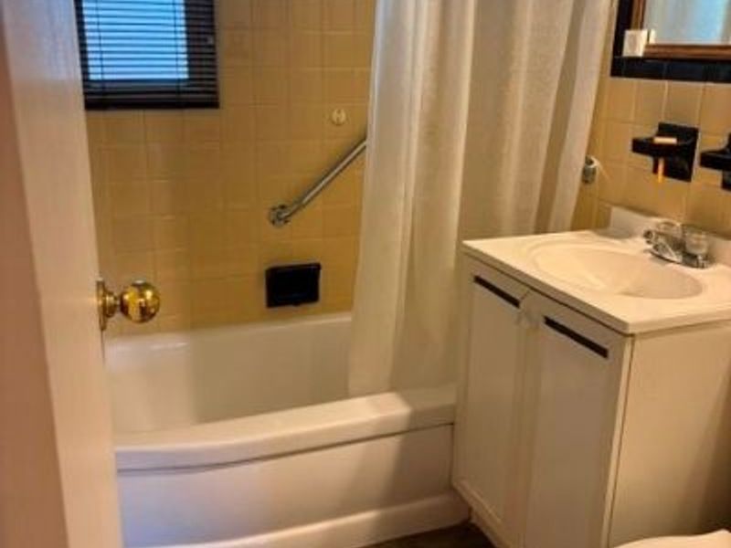272 E 235th Street, Euclid, OH 44123 Photo 12