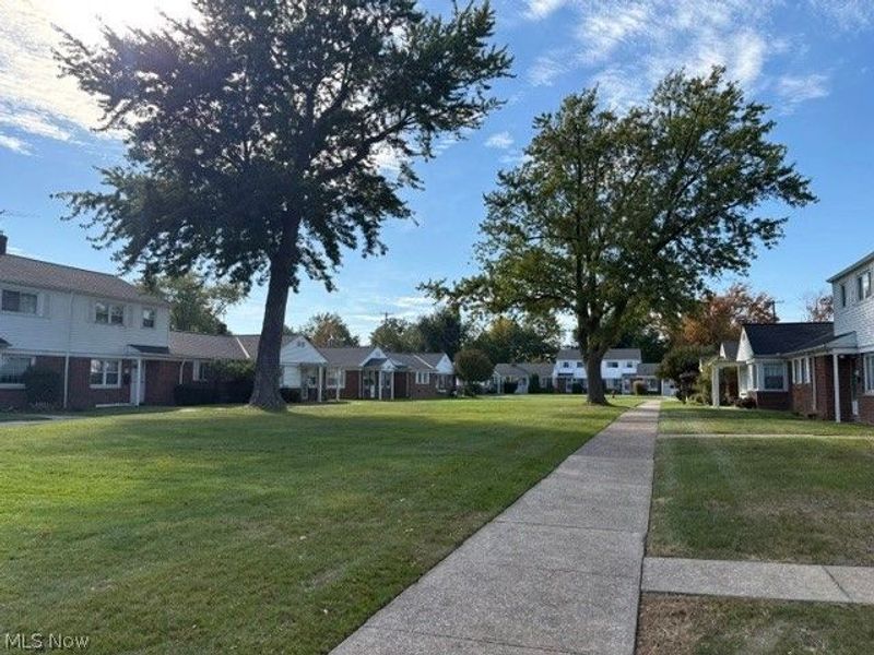 272 E 235th Street, Euclid, OH 44123 Photo 2