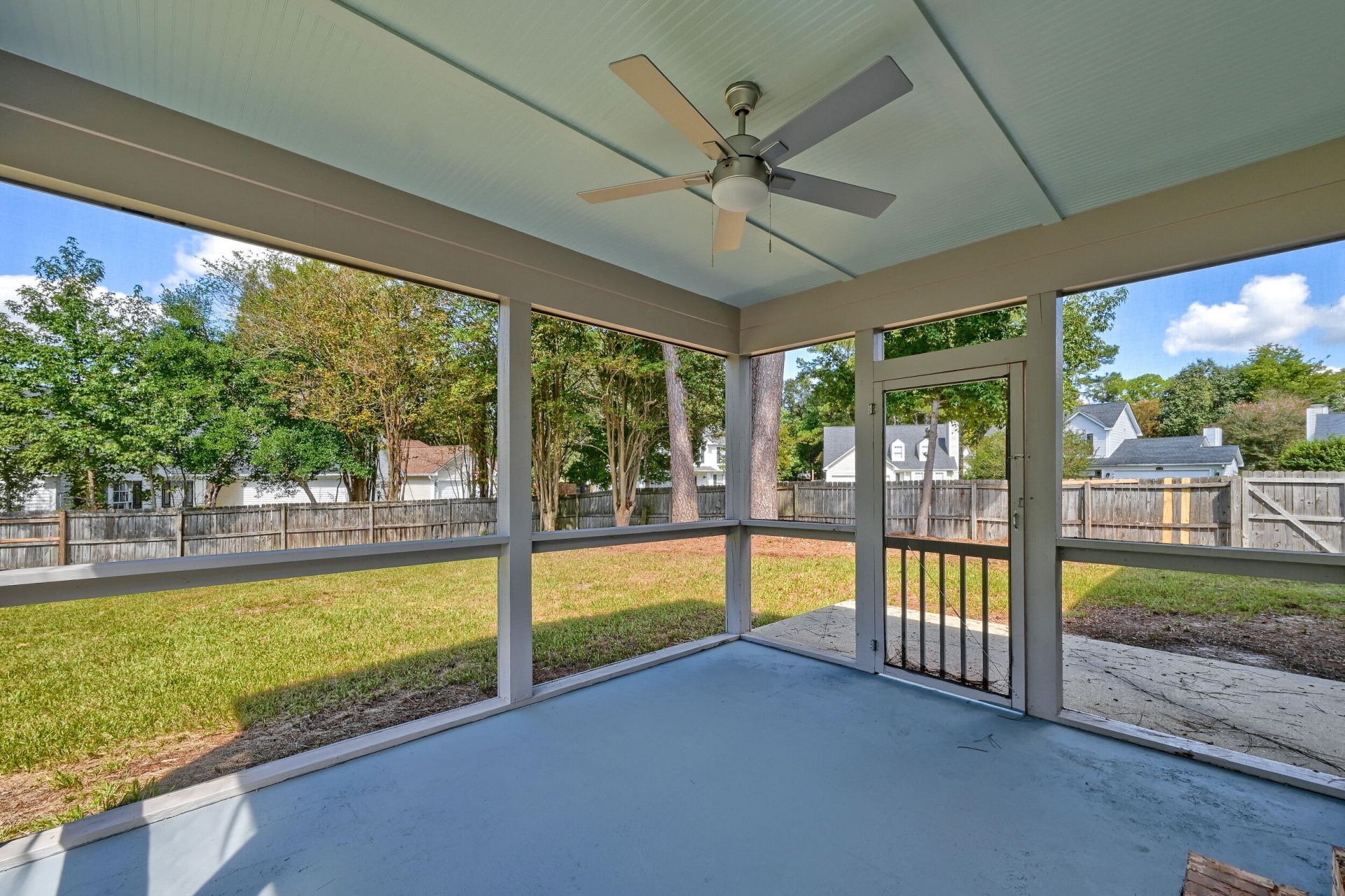 119 Kingsbridge Drive Photo 10